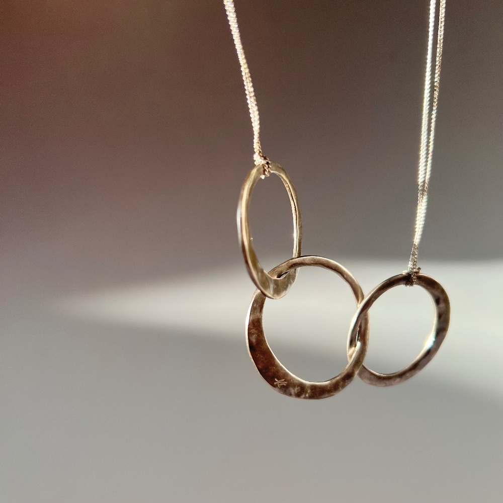 Kenneth Cole Silver Necklace